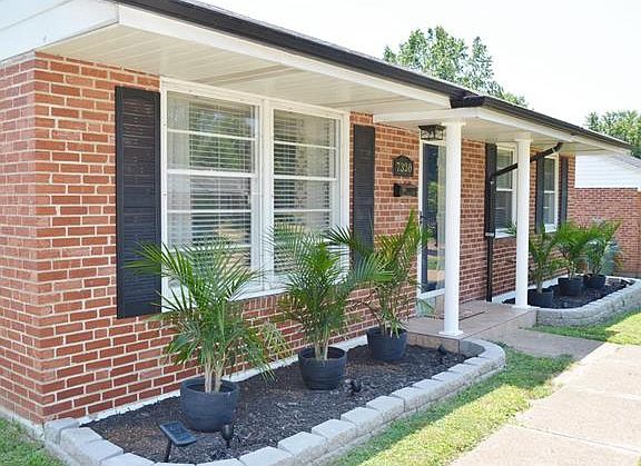 2nd image of 7320 Coronado Ave