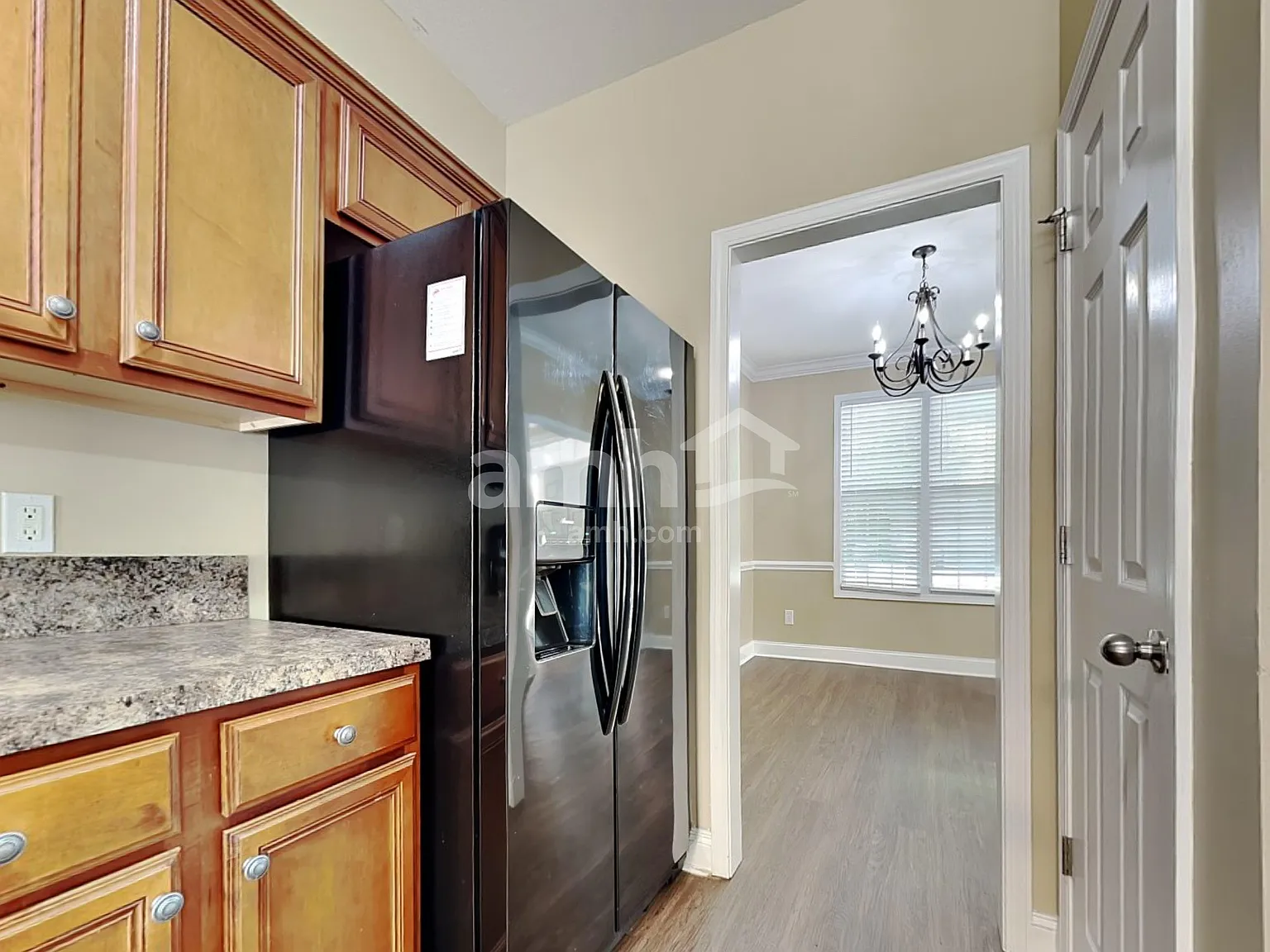 3 bed, 2.5 bath, 2232 sqft, $2,690 — Photo 3