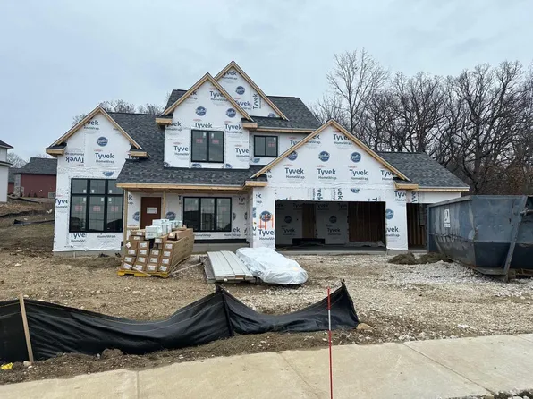 114 Retzer View COURT, Waukesha, WI 53188