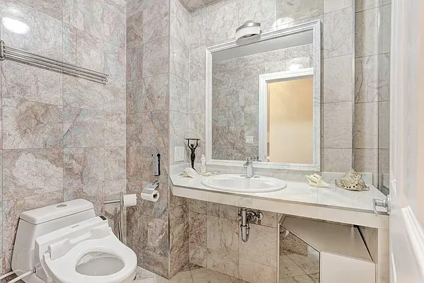 Rented by Douglas Elliman | media 26