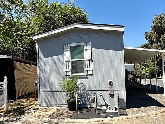 3rd image of 1050 W Capitol Ave Spc 76
