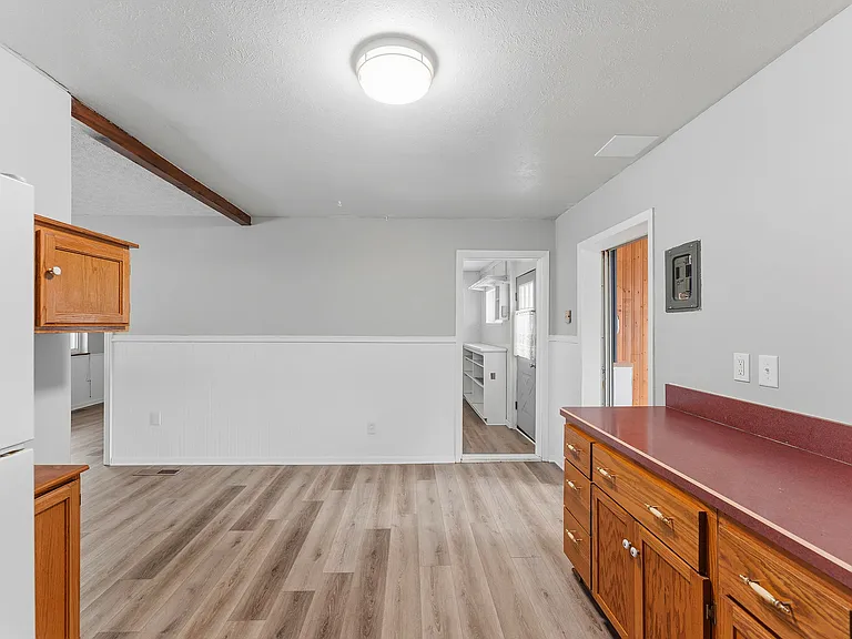 7365 Chennault Dr — Photo 16
