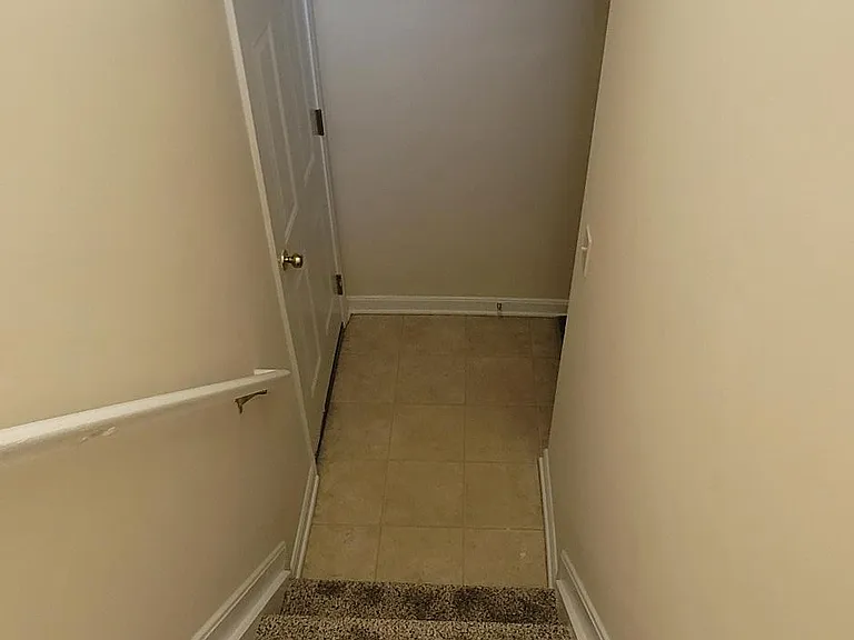 2938 Donjoy Dr — Photo 2