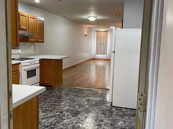 5th image of 2939 S Parnell Ave #1