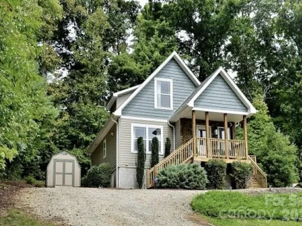 25 Eastwind Ln, Candler, NC 28715