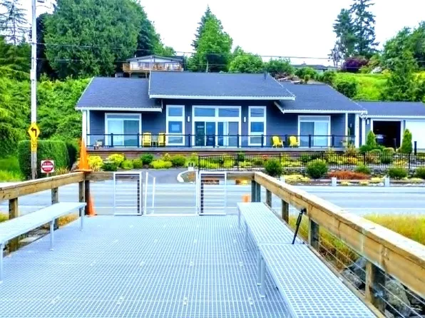 1253 Beach Drive E, Port Orchard, WA 98366