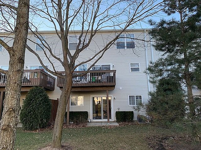 2nd image of 634 Benton Rd