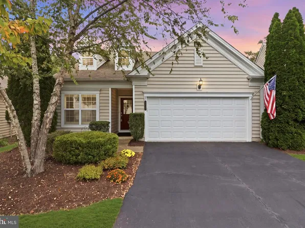 44348 Cruden Bay Dr, Ashburn, VA 20147