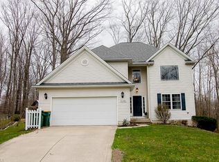 8280 Starburst Rd, Mentor, OH 44060