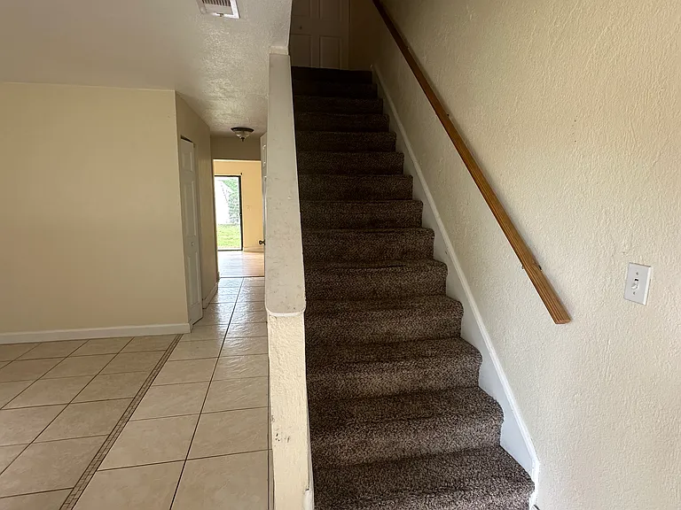 420 Arnold Dr — Photo 9