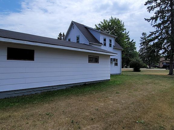 3rd image of 709 Holden Ave