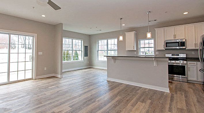 1st image of 1560 Irene St APT 216