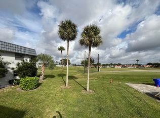 Kinngs Point, Delray Beach, FL 33446