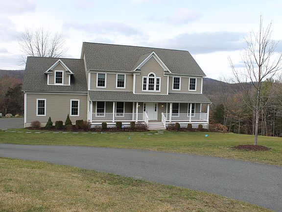 2nd image of 11 Willis Dr