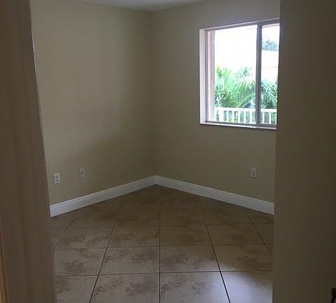 2nd image of 221 NW 177th St
