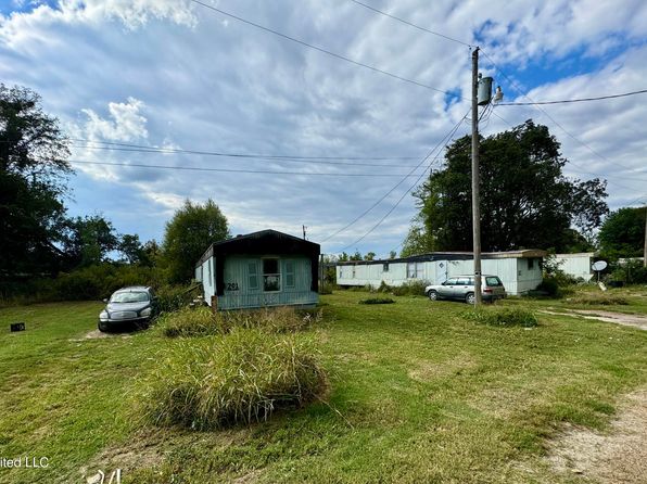 202 Melton Rd, Beulah, MS 38726