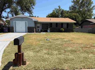 128 NE English St, Lawton, OK 73507