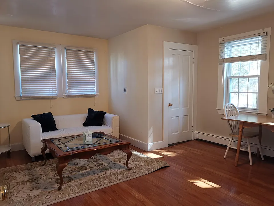 85 Edgell Rd