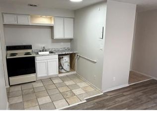 287 E 156th St #105, Cleveland, OH