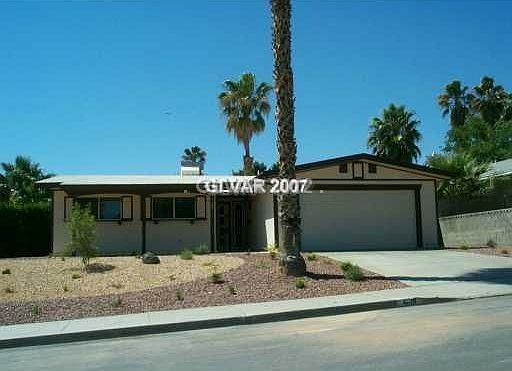 1st image of 4149 Yakima Ave