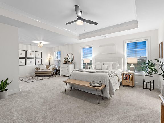 4th image of 764 Halford Pl