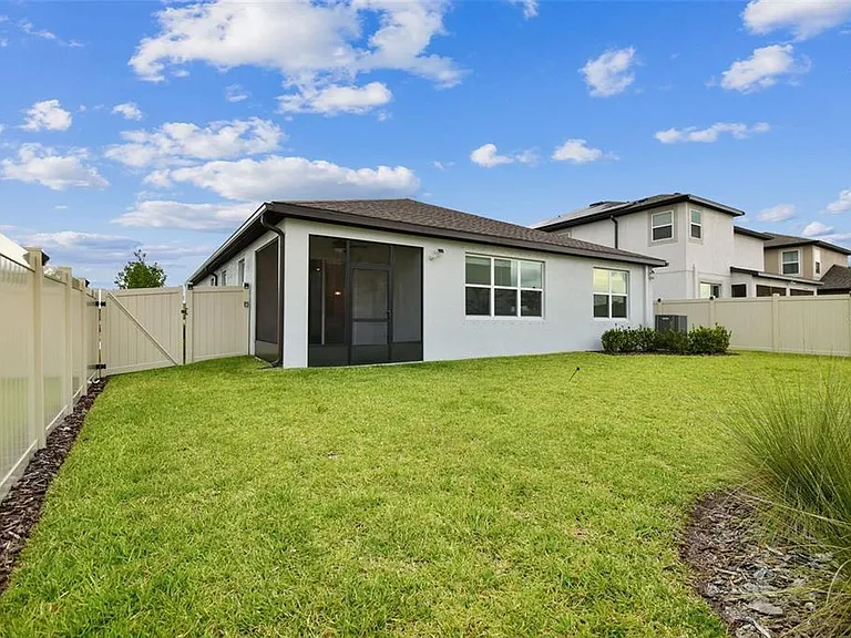 13144 Peachleaf Ave — Photo 41