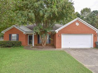5998 Vinemont Dr NW, Huntsville, AL 35806
