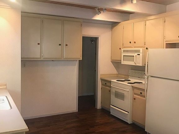 3rd image of 2319 Wasabe Dr