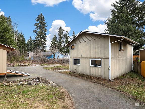 3rd image of 19213 77th Avenue E