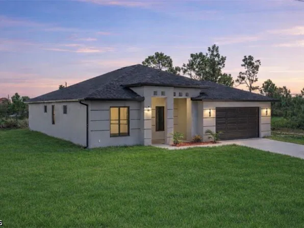 3007 62nd St W, Lehigh Acres, FL 33971