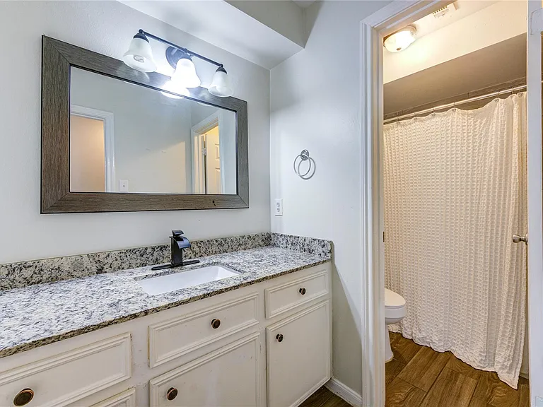 8107 Durklyn Ln — Photo 22