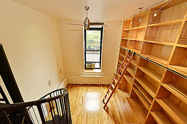 Rented by KG & Company | media 16