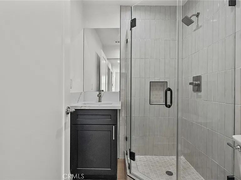 322 Leslie Way — Photo 10