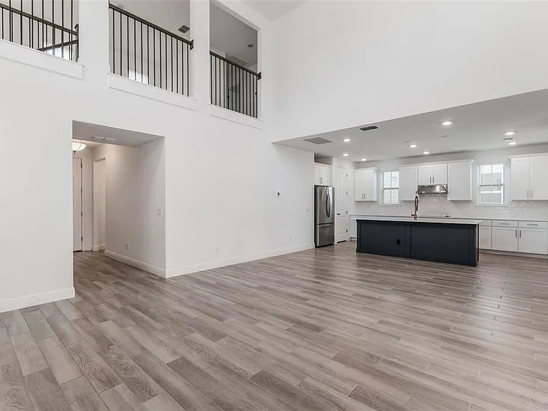 6442 Rover Way — Photo 4