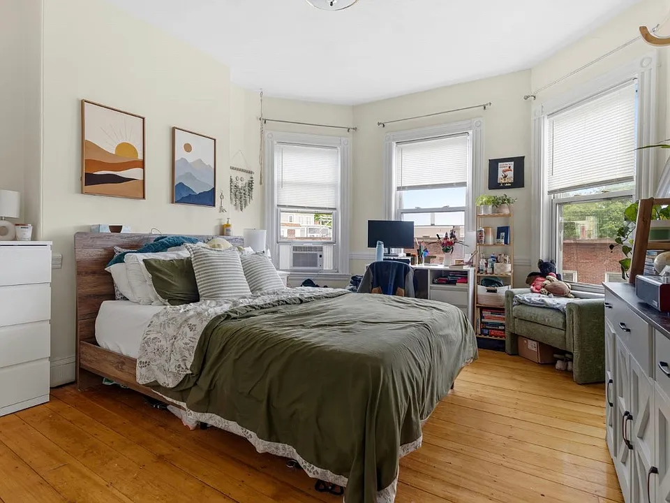 861 Dorchester Ave #2