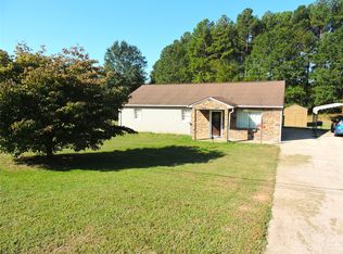 528 S Pea Ridge Rd, Mooresboro, NC 28114