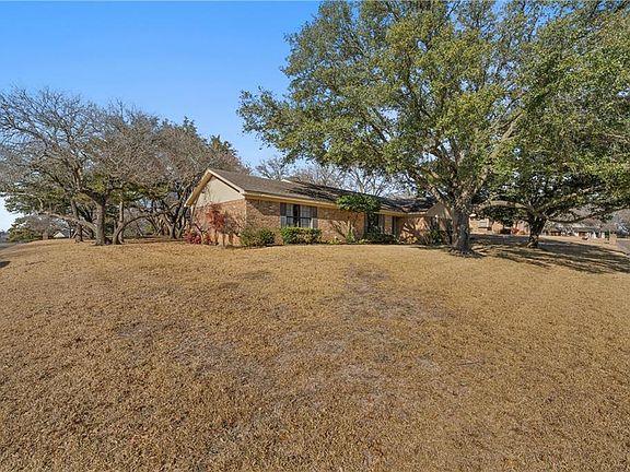 2nd image of 11006 Trailwood Dr