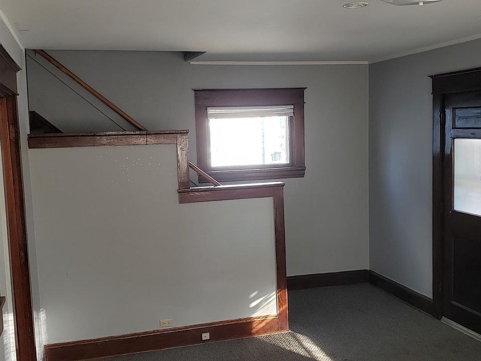 2nd image of 1602 8th Ave S