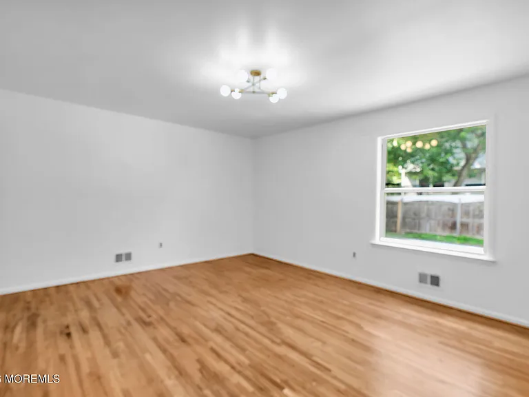 809 Commonwealth Blvd — Photo 22