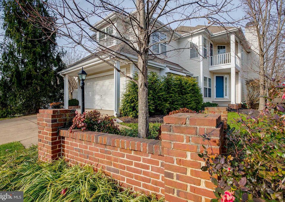 1st image of 9810 Bolton Village Ct