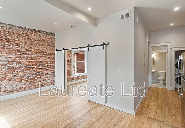 1256 N Clarkson St #3 — Photo 9