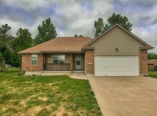 3310 S Selsa Rd, Independence, MO 64057