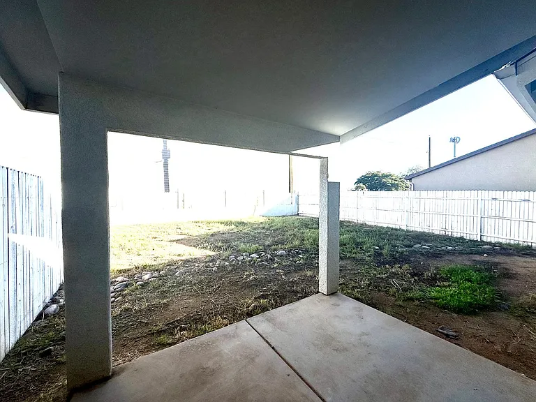 7490 E Horseshoe Ln #B — Photo 8