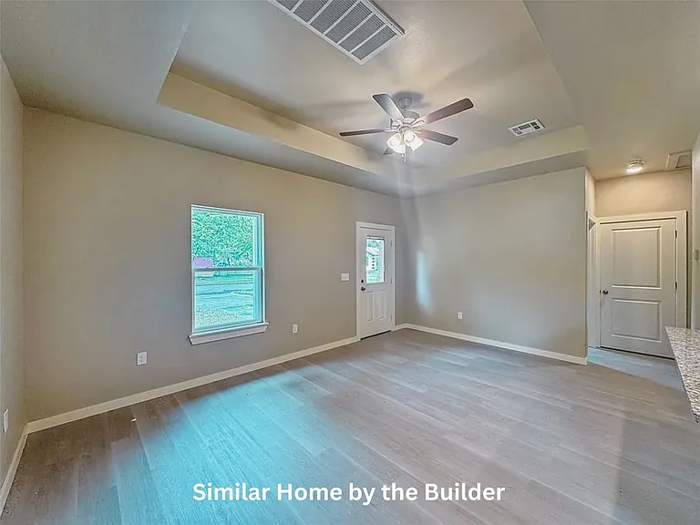 1020 W Hayes St — Photo 13