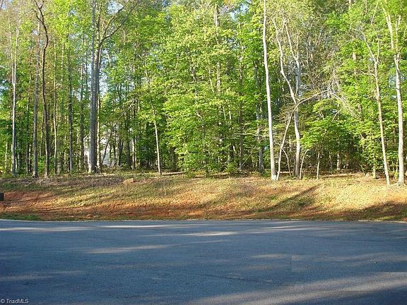 2nd image of 0 Johns Ridge Dr Lot 8-7