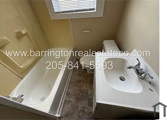 726 19th St S — Photo 5