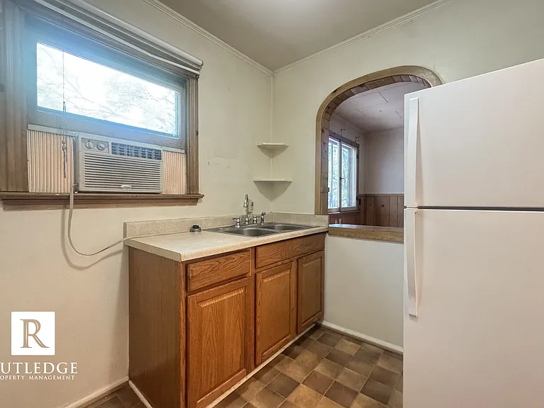 10 Willamette Ave #2 — Photo 9