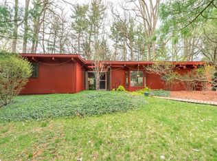 375 Rock Creek Dr, Ann Arbor, MI
