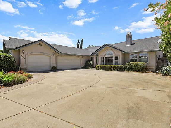 3rd image of 2668 Dawnridge Dr