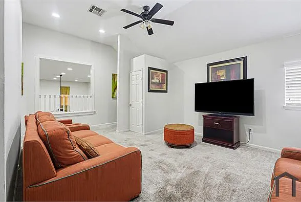 11643 Breezy Knoll Dr — Photo 9